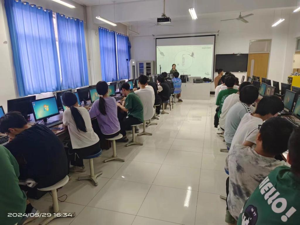 图示, 示意图
中度可信度描述已自动生成:ver1